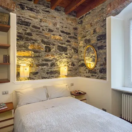 Il Faro Nella Roccia Appartement Genua