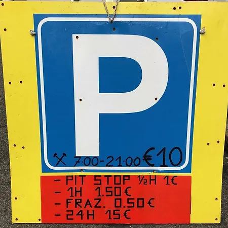 Il Faro Nella Roccia Appartement *